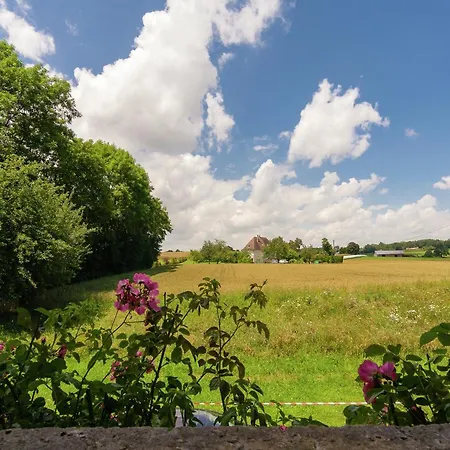 Spacious With Private Heated Pool In A Rustic Garden Nantheuil